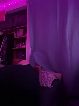 Nina-Chick777 online show from March 5, 1:35 am