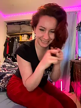 Snapshot of Nina-Chick777 chatting on November 27, 7:31 am Nina-Chick777 online show from November 27, 7:31 am