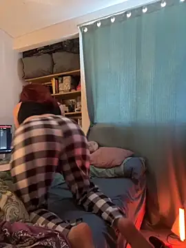 Snapshot of Nina-Chick777 chatting on December 4, 4:17 pm Nina-Chick777 online show from December 4, 4:17 pm