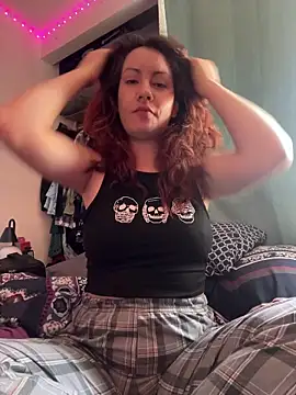 Nina-Chick777 online show from May 9, 5:05 pm