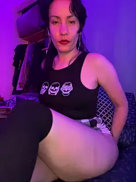 Snapshot of Nina-Chick777 chatting on June 15, 2:34 am Nina-Chick777 online show from June 15, 2:34 am