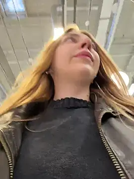 Sunny   Bunny online show from February 19, 1:08 pm