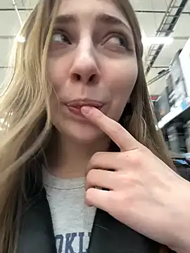 Sunny   Bunny online show from January 17, 11:58 am