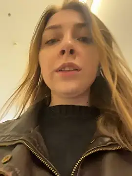 Sunny   Bunny online show from April 26, 11:07 am