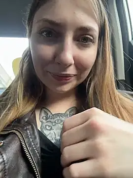 Sunny   Bunny online show from May 11, 4:04 pm