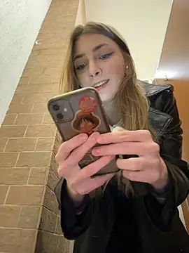 Sunny   Bunny online show from January 9, 12:01 pm