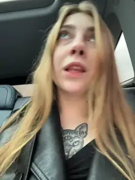 Sunny   Bunny online show from March 9, 1:47 pm