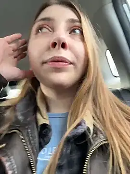 Sunny   Bunny online show from March 14, 1:17 pm