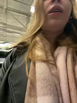 Sunny   Bunny online show from November 16, 6:40 am