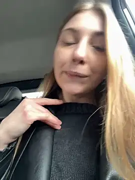 Sunny   Bunny online show from March 3, 1:18 pm