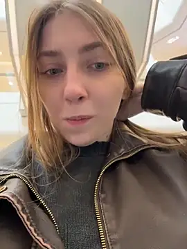 Sunny   Bunny online show from April 10, 1:07 pm