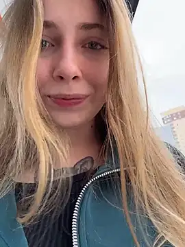 Sunny   Bunny online show from May 3, 11:04 am