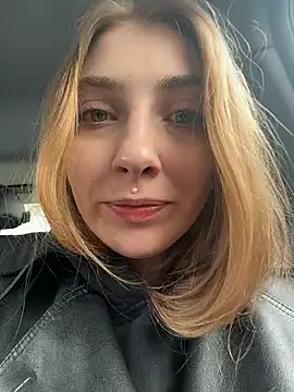 Sunny   Bunny online show from February 10, 12:15 pm