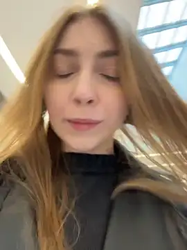 Sunny   Bunny online show from April 3, 1:06 pm