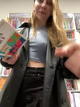 Sunny   Bunny online show from October 24, 1:10 pm