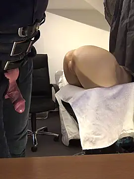 Snapshot of Inseminator69 chatting on March 10, 12:28 pm Inseminator69 online show from March 10, 12:28 pm