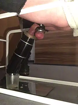 Snapshot of Inseminator69 chatting on December 12, 12:01 pm Inseminator69 online show from December 12, 12:01 pm