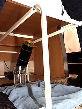 Snapshot of Inseminator69 chatting on October 15, 5:28 am Inseminator69 online show from October 15, 5:28 am