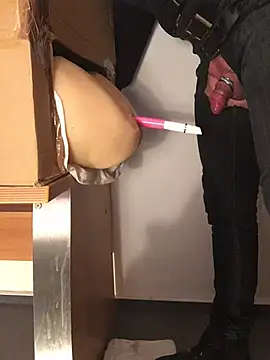 Snapshot of Inseminator69 chatting on March 13, 12:02 pm Inseminator69 online show from March 13, 12:02 pm