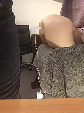 Snapshot of Inseminator69 chatting on January 4, 10:27 am Inseminator69 online show from January 4, 10:27 am