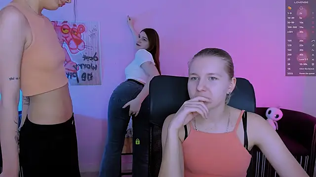 Snapshot of pure_radiance1 chatting on November 28, 10:26 am pure radiance1 online show from November 28, 10:26 am