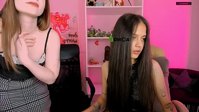 Snapshot of pure_radiance1 chatting on September 26, 5:47 am pure radiance1 online show from September 26, 5:47 am