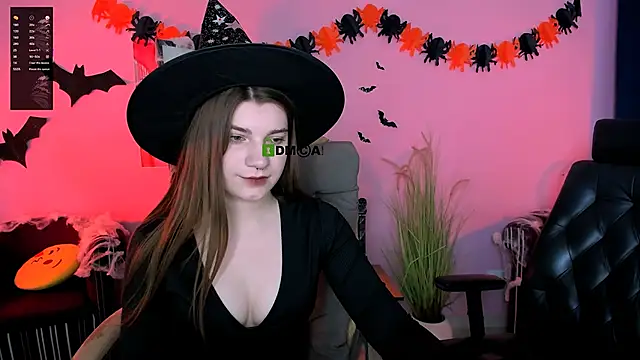 Snapshot of pure_radiance1 chatting on October 24, 9:08 am pure radiance1 online show from October 24, 9:08 am