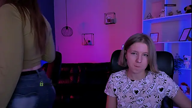 pure radiance1 online show from February 10, 7:57 pm