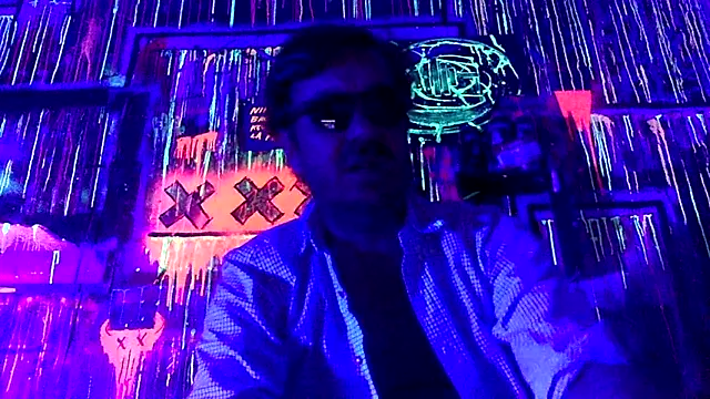 3615 ULLA online show from May 7, 1:21 am