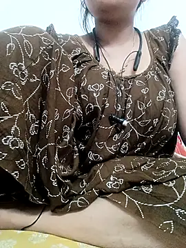 Snapshot of Priya_2222 chatting on November 11, 12:11 pm Priya 2222 online show from November 11, 12:11 pm