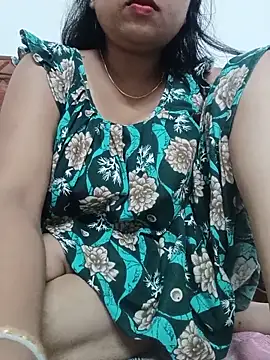 Snapshot of Priya_2222 chatting on June 6, 7:41 pm Priya 2222 online show from June 6, 7:41 pm
