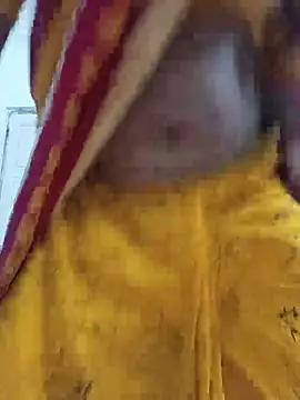 Snapshot of Priya_2222 chatting on May 22, 7:12 pm Priya 2222 online show from May 22, 7:12 pm