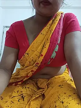Snapshot of Priya_2222 chatting on June 15, 7:13 pm Priya 2222 online show from June 15, 7:13 pm