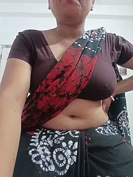 Snapshot of Priya_2222 chatting on June 16, 7:14 pm Priya 2222 online show from June 16, 7:14 pm