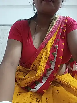 Snapshot of Priya_2222 chatting on July 16, 7:22 pm Priya 2222 online show from July 16, 7:22 pm