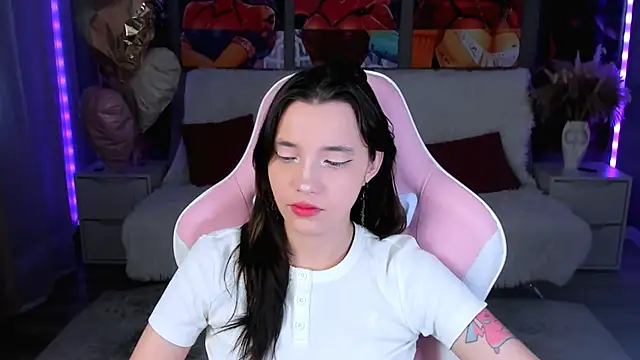 as1an girlfriend online show from April 5, 2:40 am