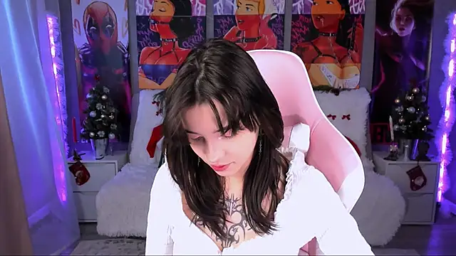 as1an girlfriend online show from December 20, 6:49 am