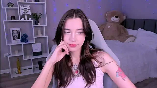 as1an girlfriend online show from May 7, 3:11 am