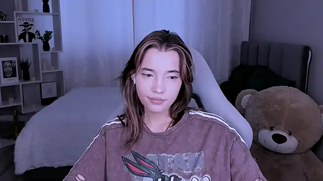 as1an girlfriend online show from June 3, 4:02 am