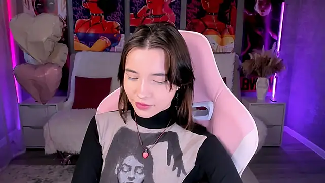 as1an girlfriend online show from March 19, 3:06 am