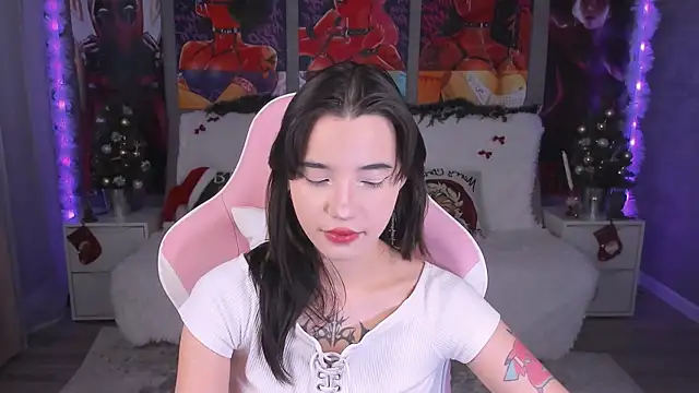 as1an girlfriend online show from January 14, 6:17 am