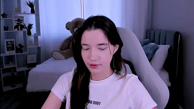 as1an girlfriend online show from May 21, 3:04 am