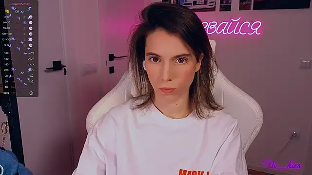 Snapshot of _ni_kiss chatting on November 19, 1:22 pm ni kiss online show from November 19, 1:22 pm