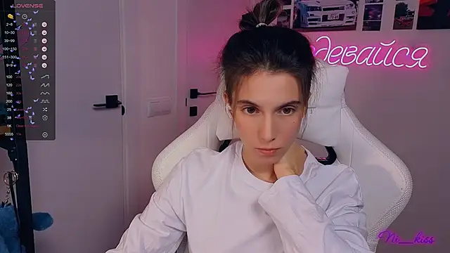 Snapshot of _ni_kiss chatting on October 1, 5:39 pm ni kiss online show from October 1, 5:39 pm