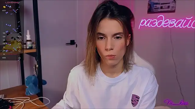 Snapshot of _ni_kiss chatting on September 19, 6:56 pm ni kiss online show from September 19, 6:56 pm