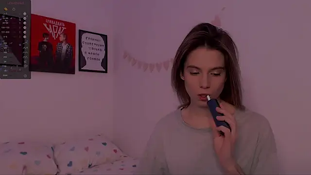 Snapshot of _ni_kiss chatting on January 10, 8:48 pm ni kiss online show from January 10, 8:48 pm