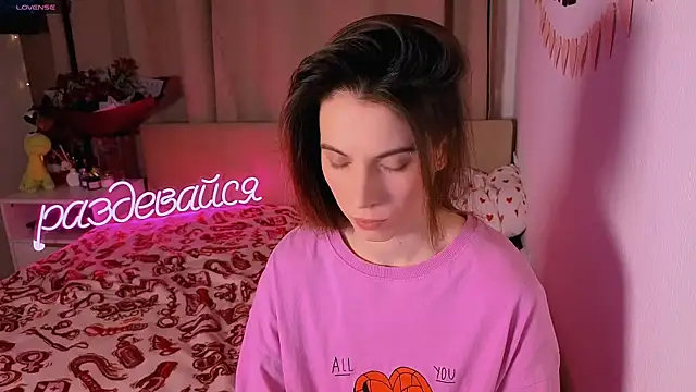  ni kiss online show from February 8, 5:43 pm