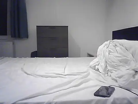 Snapshot of Iulianmarius12 chatting on November 8, 9:51 pm Iulianmarius12 online show from November 8, 9:51 pm