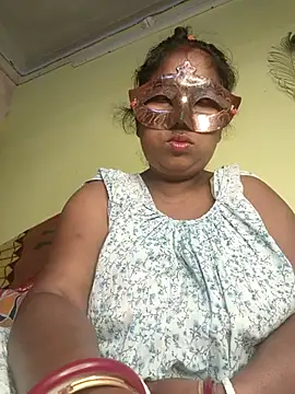 Snapshot of tinabhabhi chatting on March 18, 7:12 pm tinabhabhi online show from March 18, 7:12 pm