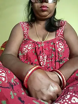 Snapshot of tinabhabhi chatting on September 9, 6:28 pm tinabhabhi online show from September 9, 6:28 pm